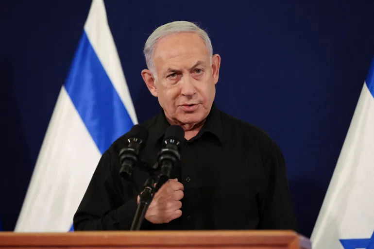 FOTO : Perdana Menteri Israel Benjamin Netanyahu telah meminta Israel untuk bersiap menghadapi serangan yang 'panjang dan keras' [File: Abir Sultan Pool/Pool via Reuters]